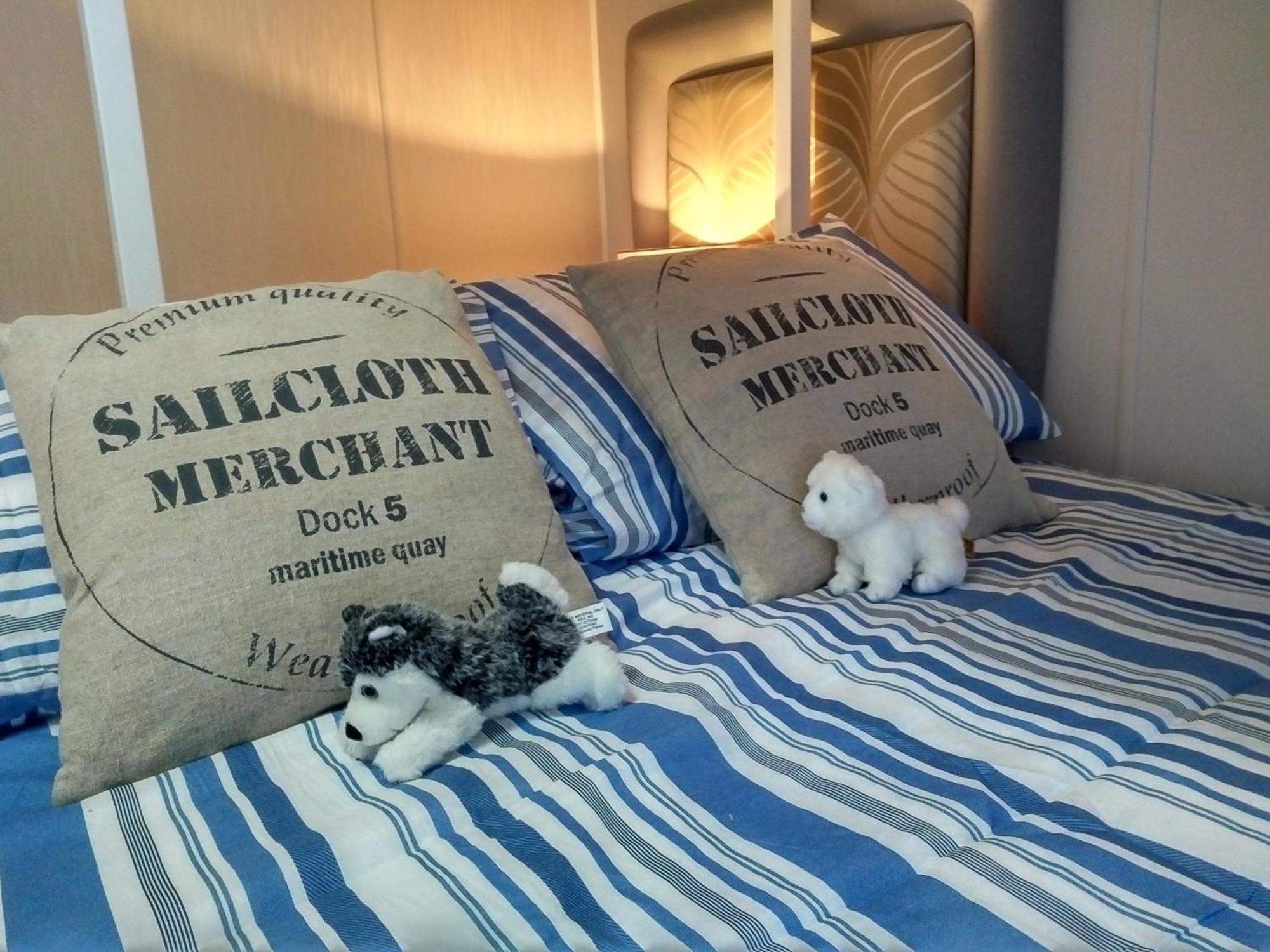 Haggerston Lola The Lodge And Betty The Van Cheswick  Habitación foto